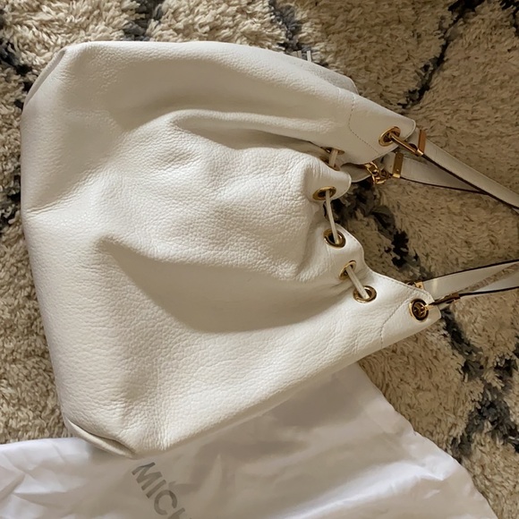 Michael Korea purse - Picture 5 of 9